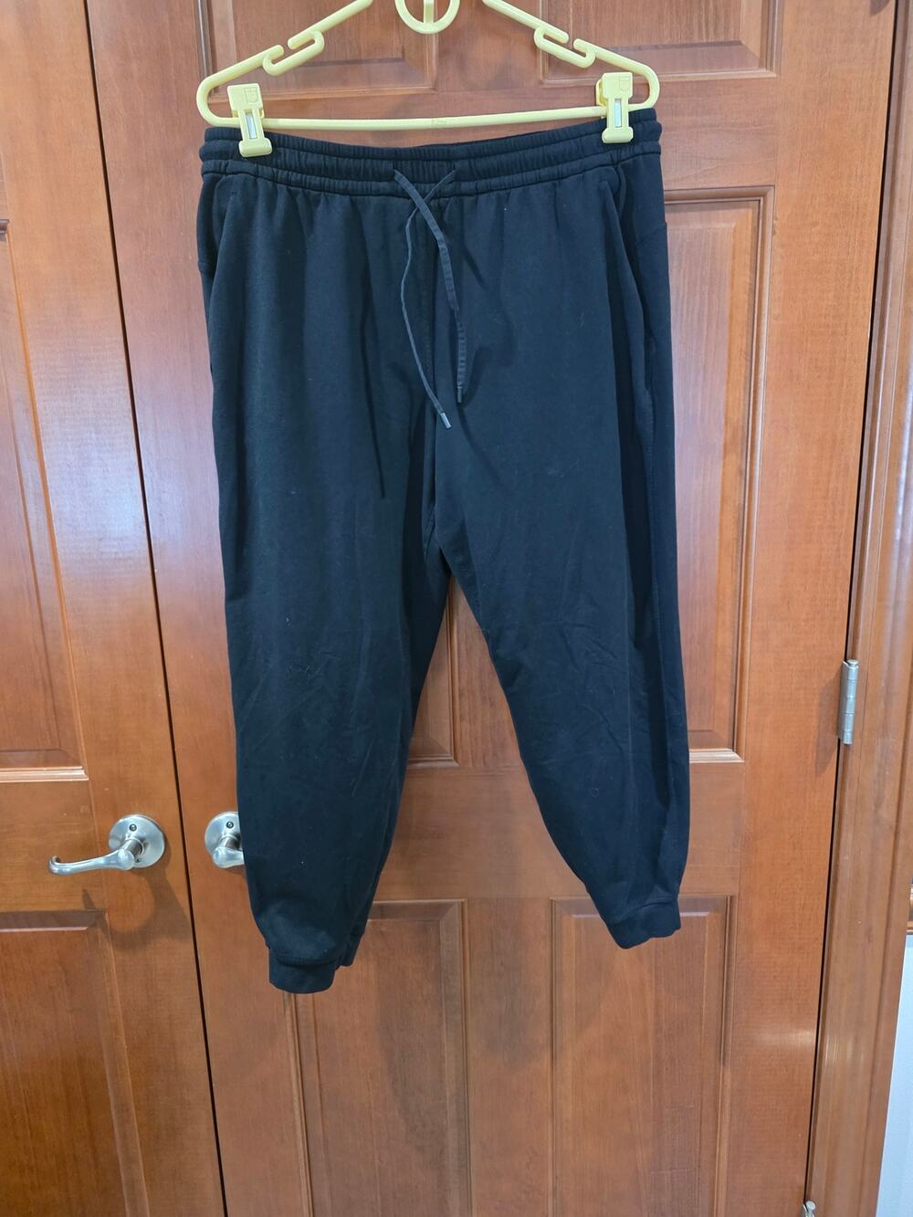 Lululemon Soft Jersey Joggers Womens Size 12 Black Classic Fit Mid Rise